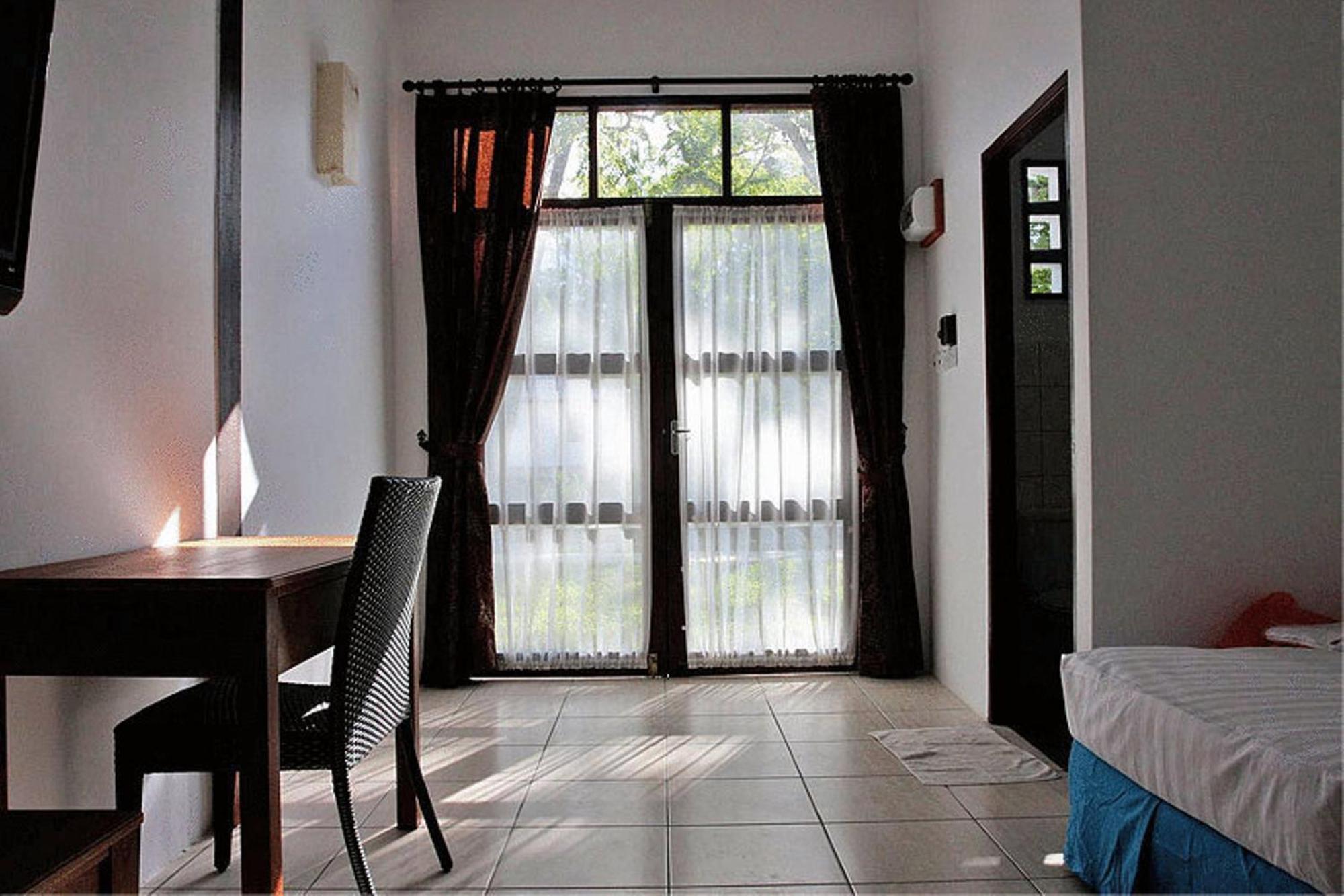 Basaga Holiday Residences Kuching Extérieur photo