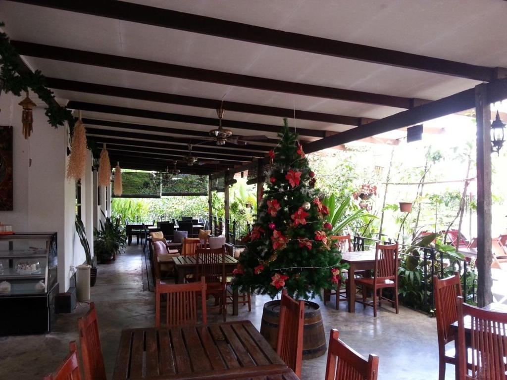 Basaga Holiday Residences Kuching Extérieur photo