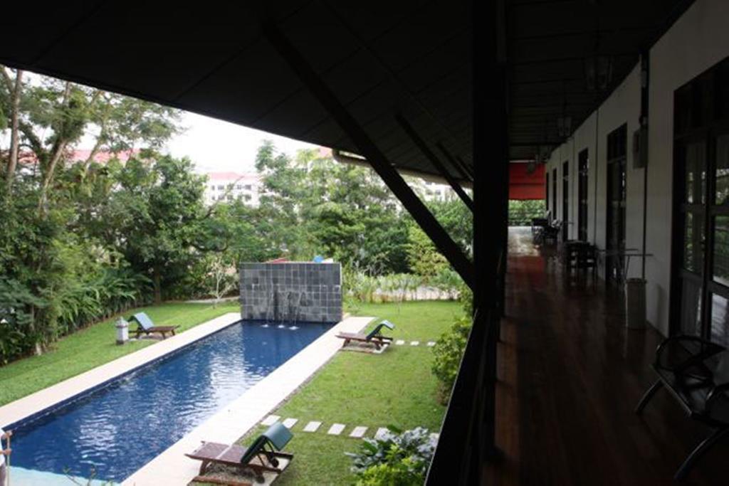 Basaga Holiday Residences Kuching Extérieur photo