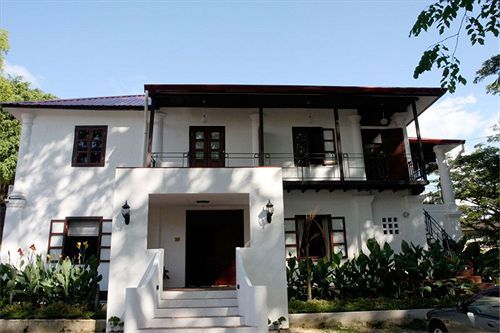 Basaga Holiday Residences Kuching Extérieur photo